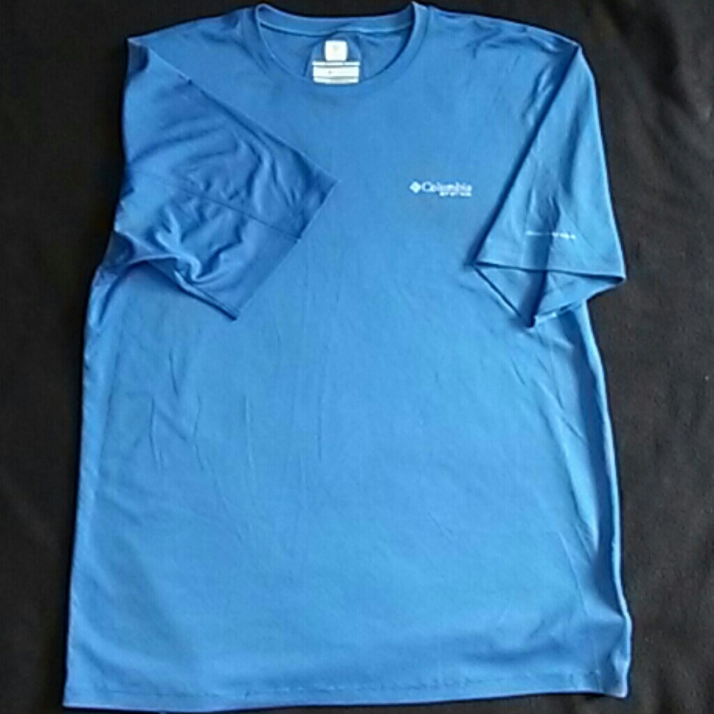 Columbia PFG OMNI-freeze Medium T-shirt.